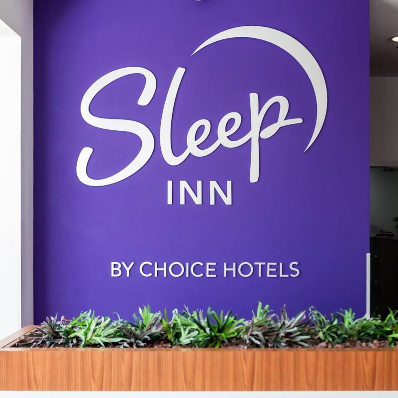 Sleep Inn Leon Antares Εξωτερικό φωτογραφία
