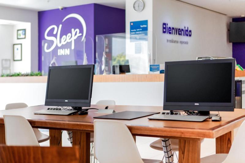 Sleep Inn Leon Antares Εξωτερικό φωτογραφία