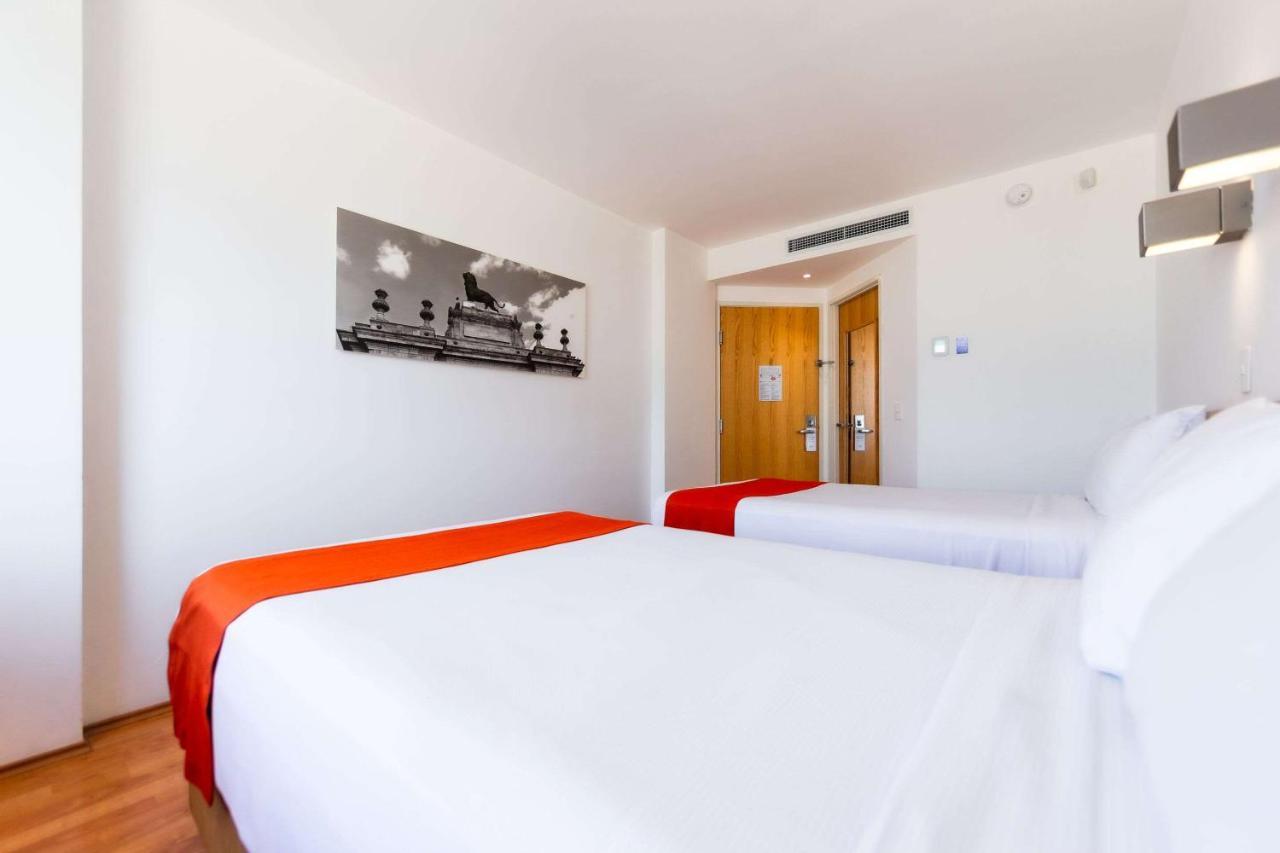 Sleep Inn Leon Antares Εξωτερικό φωτογραφία