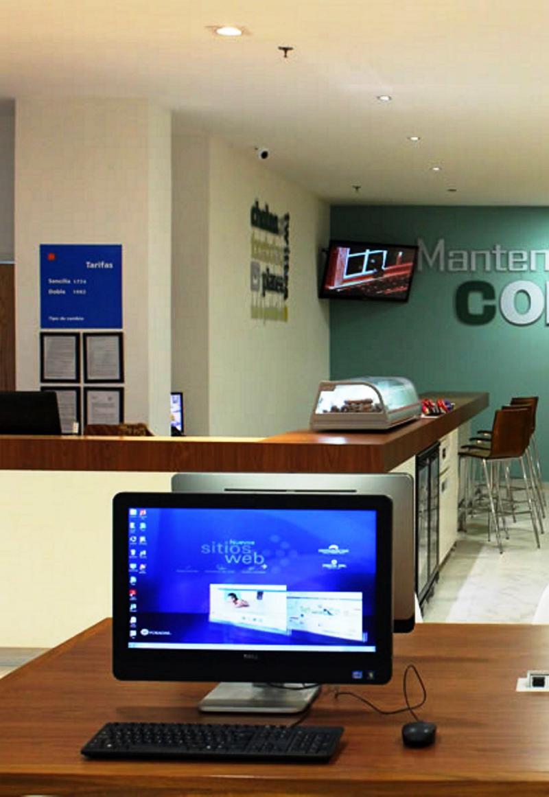 Sleep Inn Leon Antares Εξωτερικό φωτογραφία