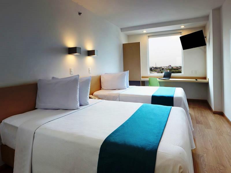 Sleep Inn Leon Antares Εξωτερικό φωτογραφία